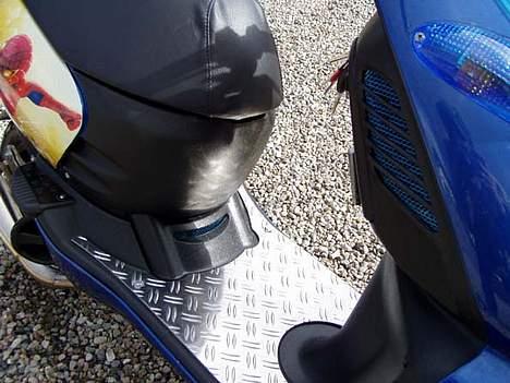 Aprilia sonic SOLGT -TEAM SVIN - billede 8