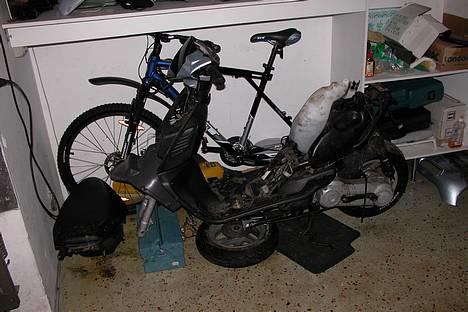 Aprilia Sonic - Hvad kan man sige ``VINTERPROJEKT´´ Haha! Ej. der skal laves meget Styling ting og detaljer billede 4