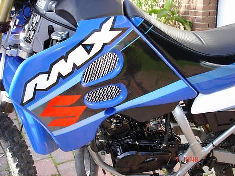 Suzuki Rmx SOLGT - Har Fået Gitter I skjoldende billede 2