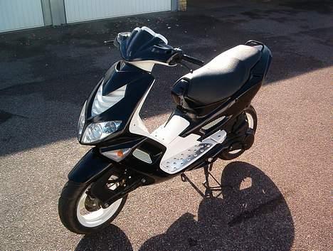 Peugeot Speedfight 2 AC  (SOLGT) - det lortegule på sædet er væk  billede 5