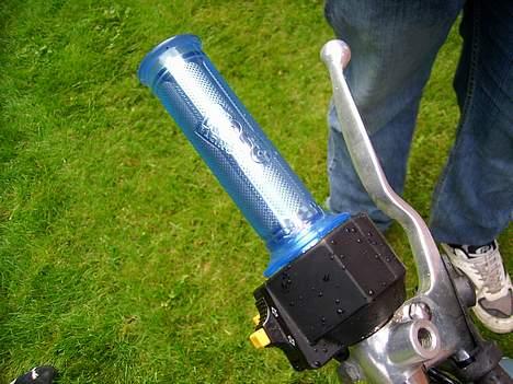 Suzuki Street Magic SOLGT - Der kan man se mine Koso håndtag billede 9