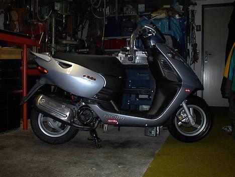 Suzuki .   scooter jeg har haft. - solg for 8000kr billede 5