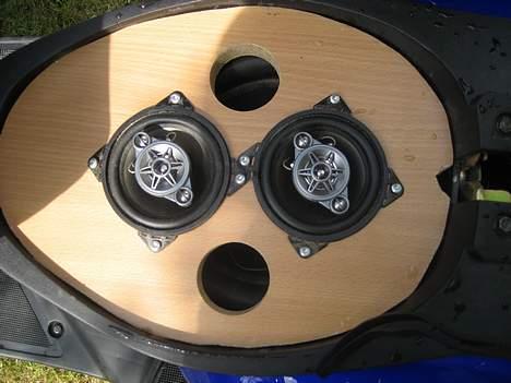 Keeway Focus - 2 styk 4" diskanter.. giver en go lyd sammen med bassen.!  billede 3