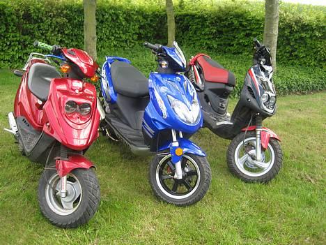 Keeway Focus - et par a team bænkens scootere.. billede 4