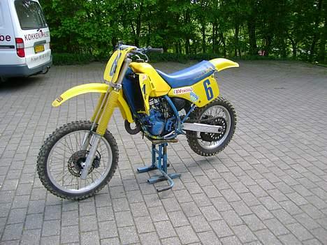 Suzuki RM125cc banecrosser TIL S billede 1