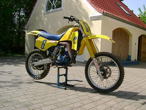 Suzuki RM125cc banecrosser TIL S billede 4