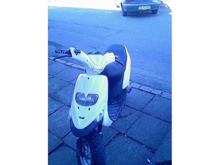 {{currentPhoto.altText}} billede {{currentPhoto.number}}