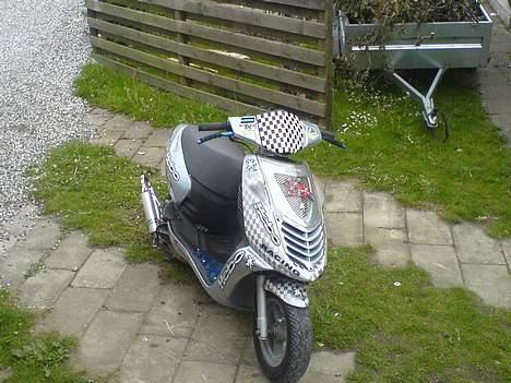Aprilia sonic (solgt) billede 2