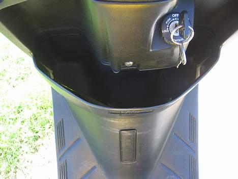 Yamaha jog SOLGT billede 14