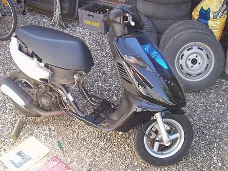 Aprilia Sonic - splittet billede 1