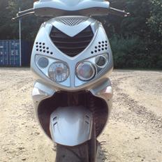 Peugeot Speedfight 307 (BYTTET)