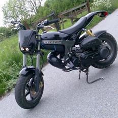 Suzuki street magic solgt