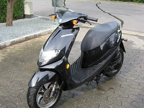 Suzuki Estilete billede 1