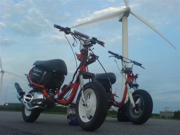 Yamaha Jog - Min bagerst . og så den flotte vindmølle  billede 10