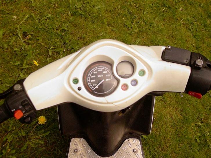 Yamaha Jog R *Solgt* billede 9