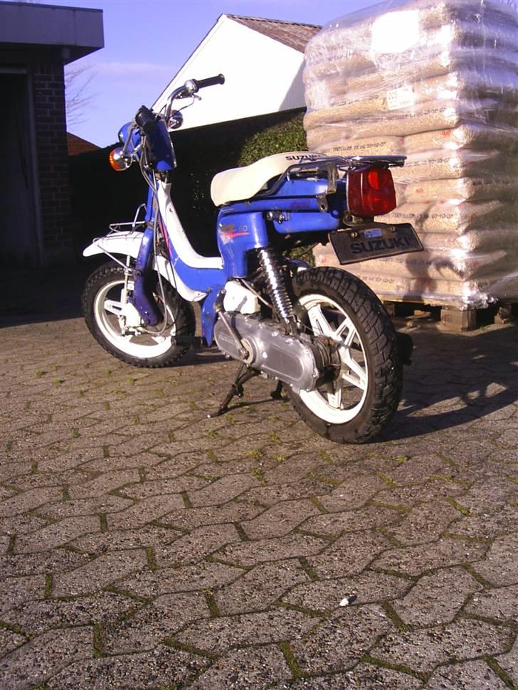 Suzuki FZ50 @ Mie Solgt - Nyvasket d. 07/11/07 :) Nøøj hun er flot <3 billede 3