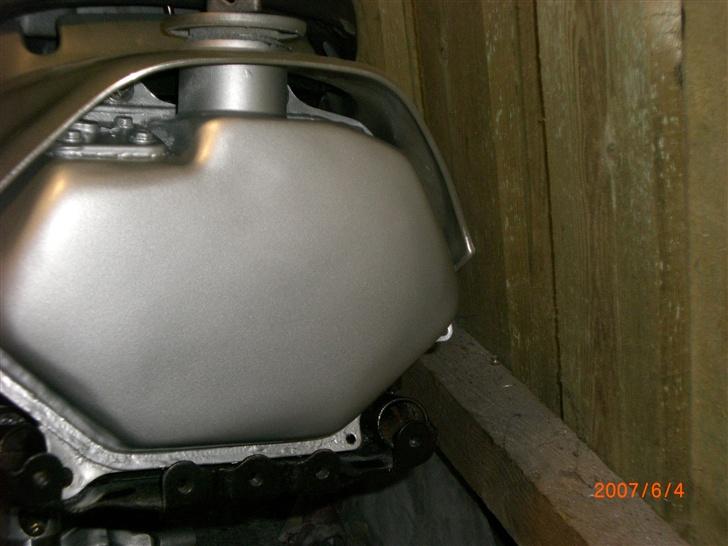 Yamaha JOG-TEAMSPEED7T-SOLGT     - færdig udspartlet tank :) billede 3