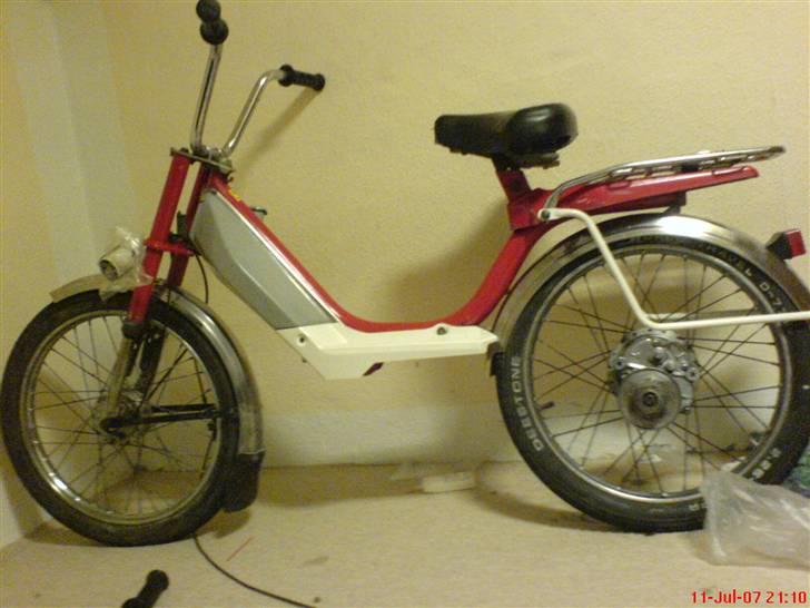 Honda Camino Projekt - Både fodskjoldet og tanken er nymalet! billede 20