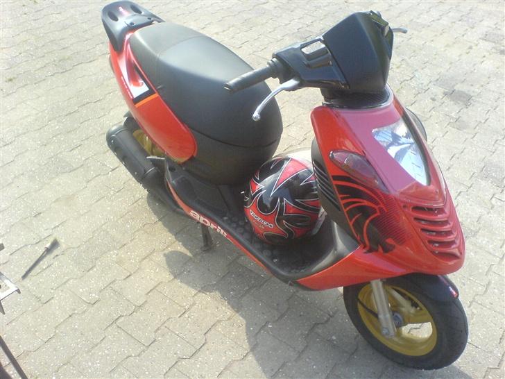 Aprilia sonic GP SBK solgt - som den er nu.. poleret og klar til sol og sommer billede 15