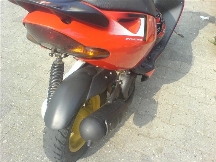 Aprilia sonic GP SBK solgt - som den er nu.. poleret og klar til sol og sommer billede 16