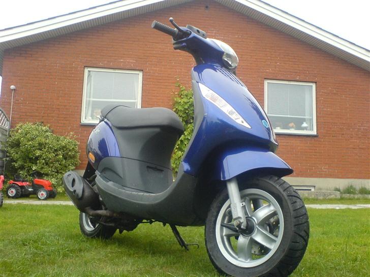 Piaggio New Zip *SOLGT* 5500 kr - Front billede 1