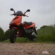 Aprilia sr50 ( SOLGT )