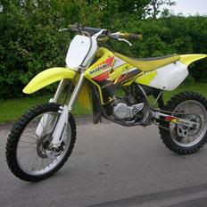 Suzuki RM 85 Høj - Solgt