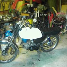 Suzuki samurai {Byttes}(SKRIV!)