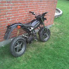 Suzuki  Street magic (Sonic)