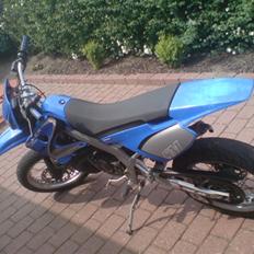 Derbi senda sm Solgt