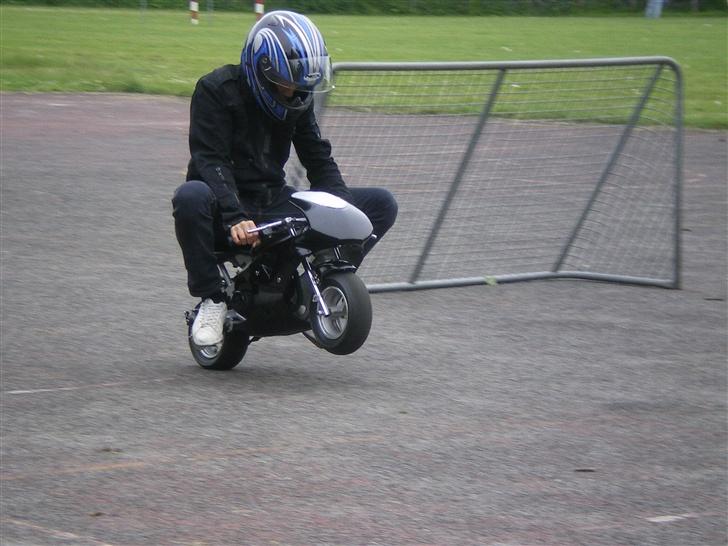 MiniBike pocketbike [SOLGT]   - dagen jeg fik den :D billede 5