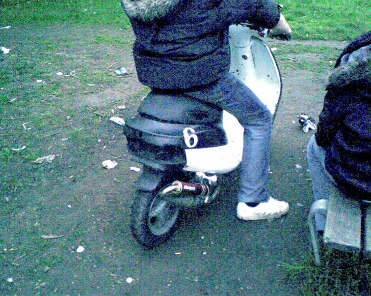 Piaggio zip solgt billede 6