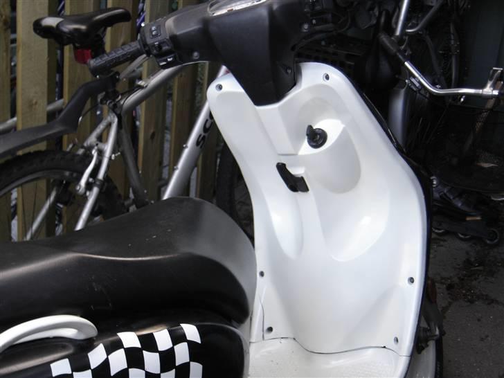 Yamaha neos før d.18/10-07 billede 6