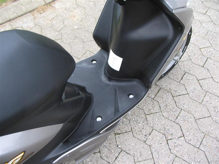 Yamaha jog r 2003 solgt billede 10