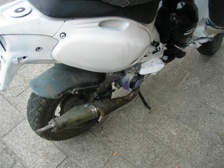 PGO Pmx naked Solgt billede 3