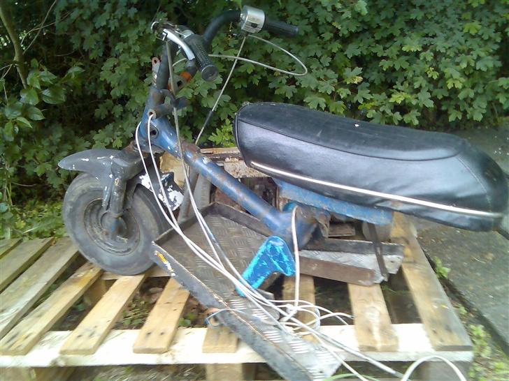 PGO Hot 50 - Solgt - min 3 hjulet. vi kan finde en pris . så kan vi finde ud af noget billede 4