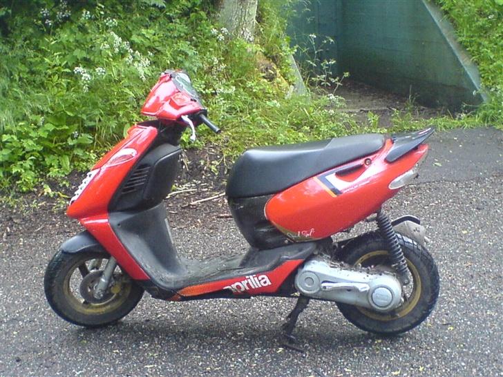 Aprilia Sonic Byttet til Stalker - færdige resultat ;) Mig og Sonic´en på skovtur :D billede 7