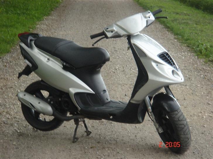 Piaggio * Nrg Solgt billede 10