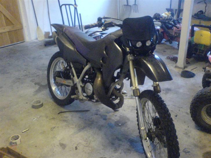 Suzuki Rmx solgt - som den står nu, ikke færdig med den .. billede 1