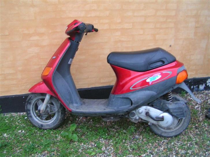 Piaggio Zip - Her har vi jo så den smukke =) billede 6