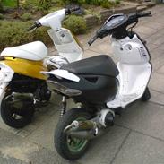 Aprilia Sonic LC