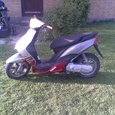 Yamaha jog r (solgt)