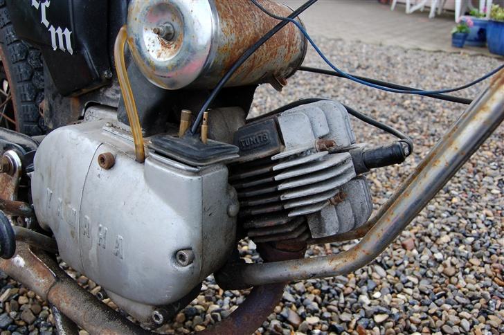 Yamaha FS-1 4 Gear DX (SOLGT) - Den kan køre nogenlunde, selvom der er røget en krumtaps leje! billede 6