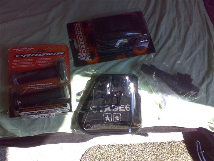 Yamaha Jog As - TOHJULERNE - Luftfilter kasse med stage6 indlæg - Pro Grip håndtag - Blinklysglas og baglygte - Røgfarvet og en ny Sædelås billede 4