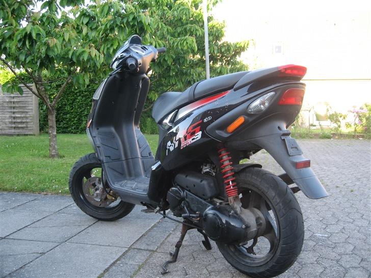 Piaggio solgt billede 2