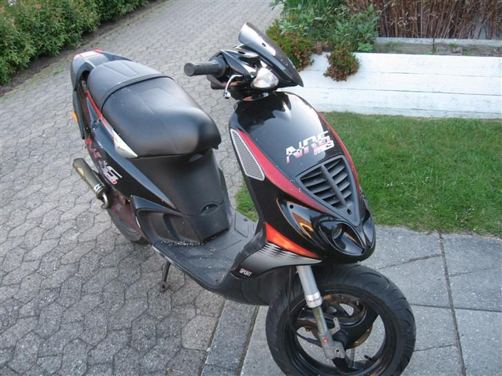 Piaggio solgt billede 4
