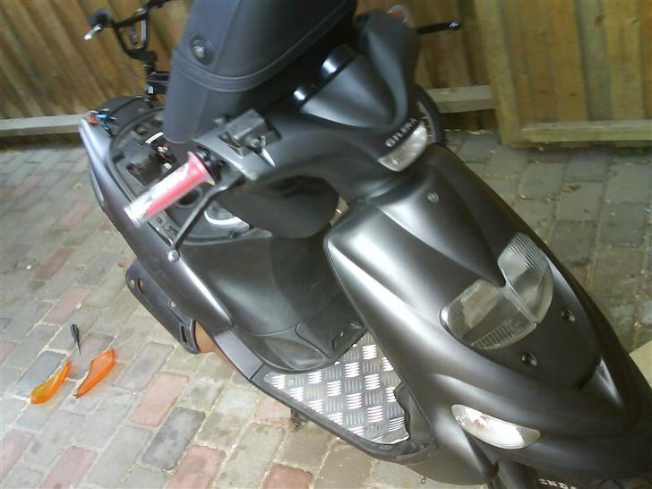 Gilera stalker byttet til sonic - nyt men nu er der sorte øjenskykker på den billede 6