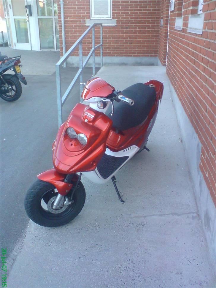 PGO Hot 50 På hjulne igen - Sådan så Den ud 2 dage før jeg låndte den ud og den blev total skadet af en varvogn billede 5