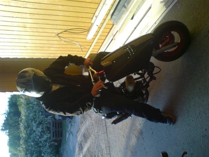 Yamaha Jog FS // [SOLGT] - Ja, ridderen billede 10