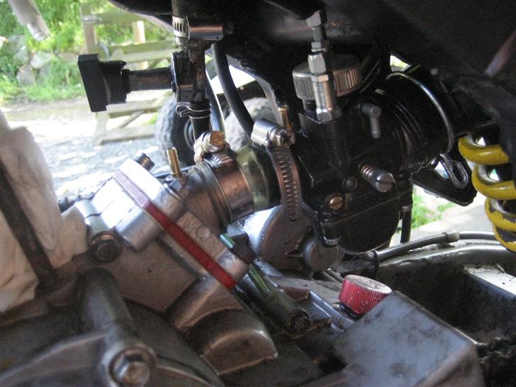 Derbi Senda Xtreme 50 SM SOLGT - Hebo indsugningskit og 19 mm Dellorto Black Edition Karburator. billede 16